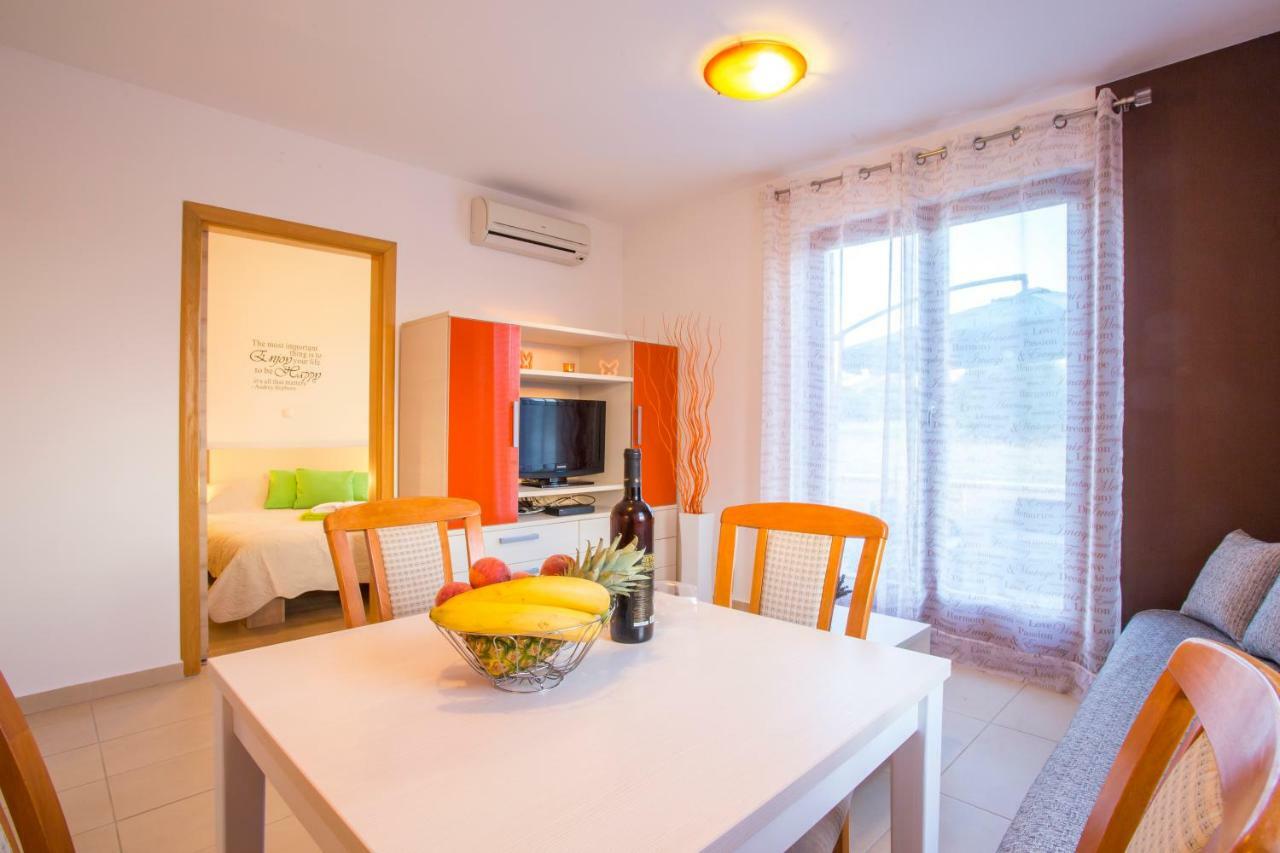 Apartman Irena Pula Exterior foto